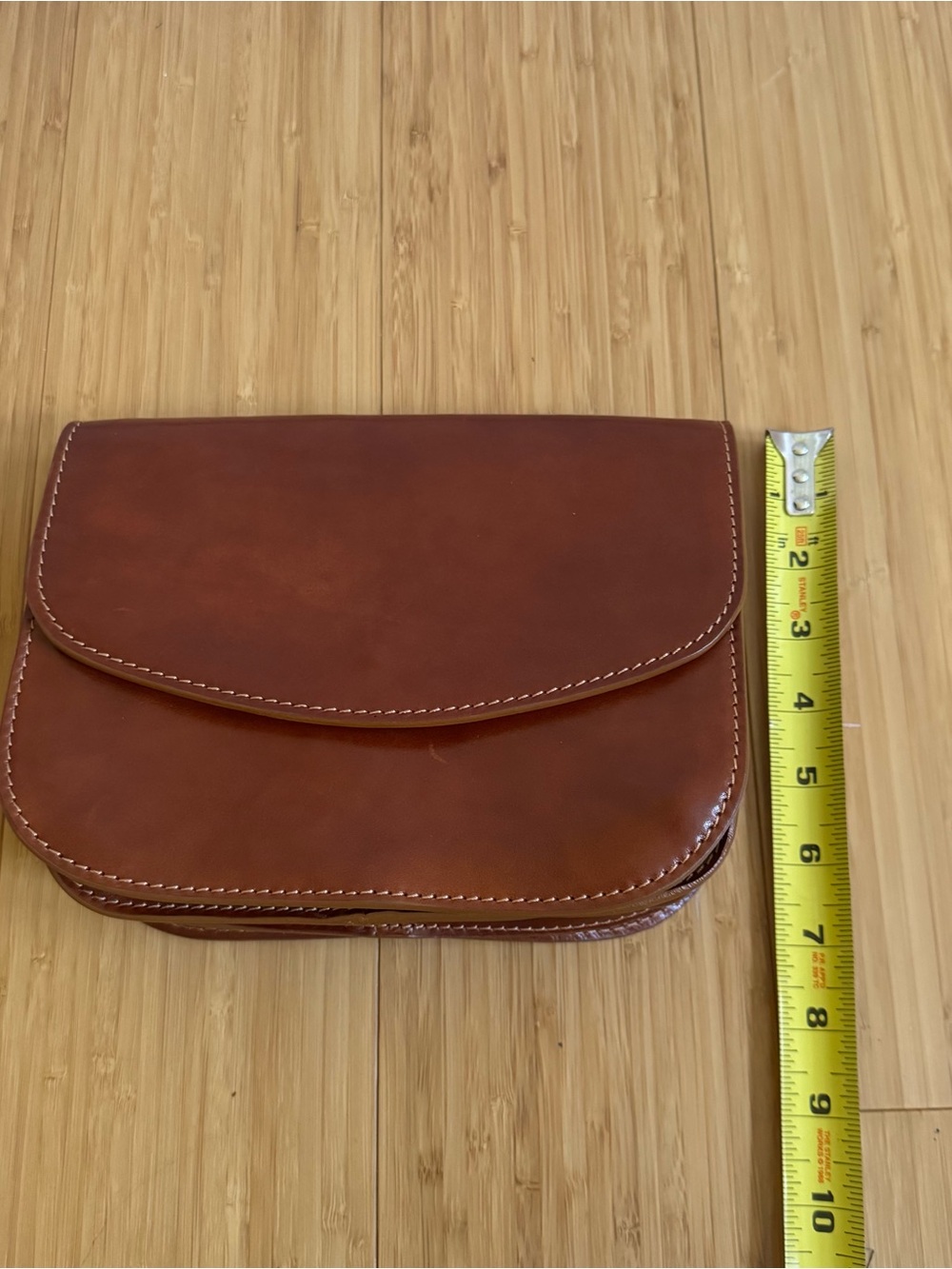 Italian Made Classic Brown Leather Crossbody Bag - Picture 7 of 7